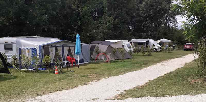 van camping Lot